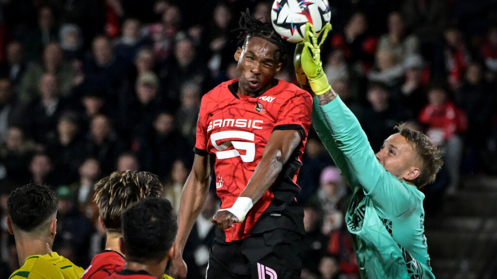 Liverpool beat Chelsea to Rennes defender Jacquet